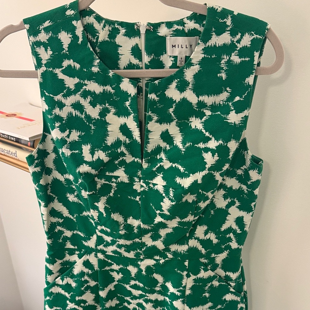 Milly Green and White Sleeveless Shift Dress Sz 8
